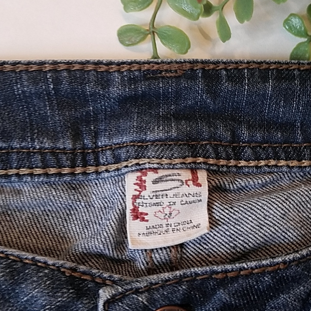 Silver Jeans - Picture 3 of 7